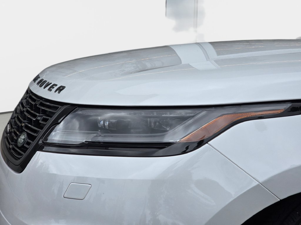 Certified 2025 Land Rover Range Rover Velar Dynamic SE AWD/4WD image 33