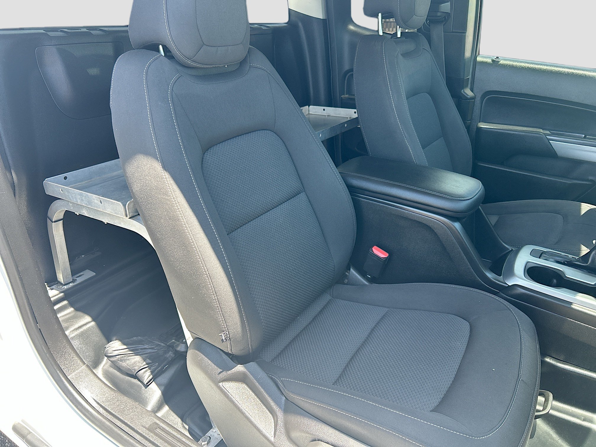 Used 2022 Chevrolet Colorado LT w/ Fleet Safety Package RWD image 27