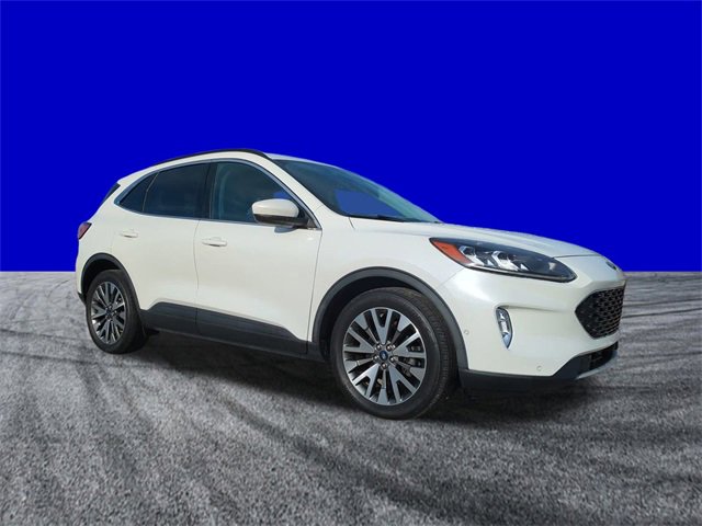 Used 2021 Ford Escape Titanium image 2