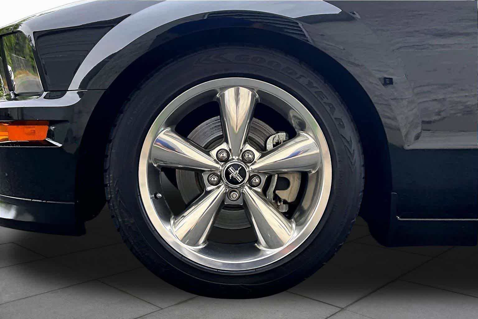 Used 2007 Ford Mustang GT Premium RWD image 9