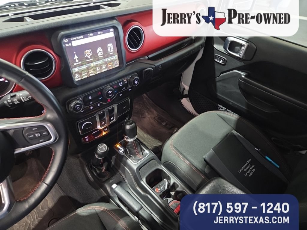 Used 2018 Jeep Wrangler Rubicon AWD/4WD image 12