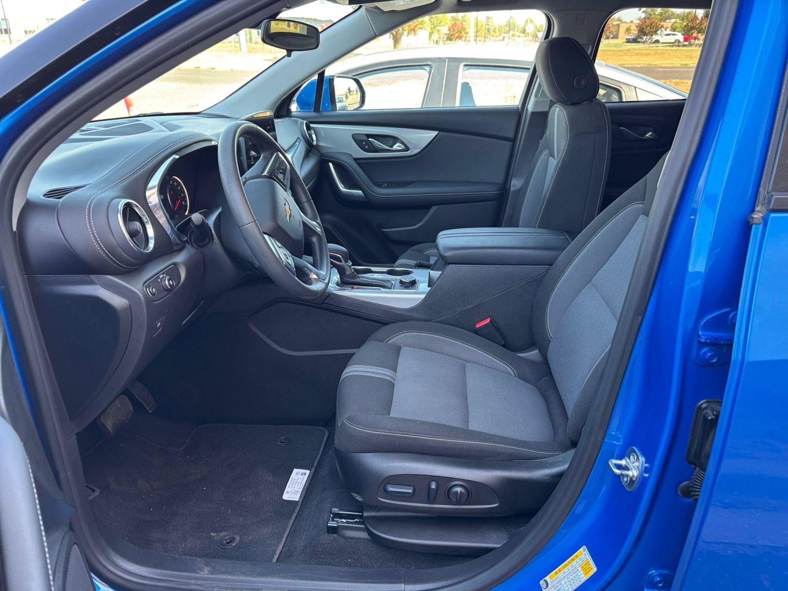 Used 2026 Chevrolet Blazer LT FWD image 28