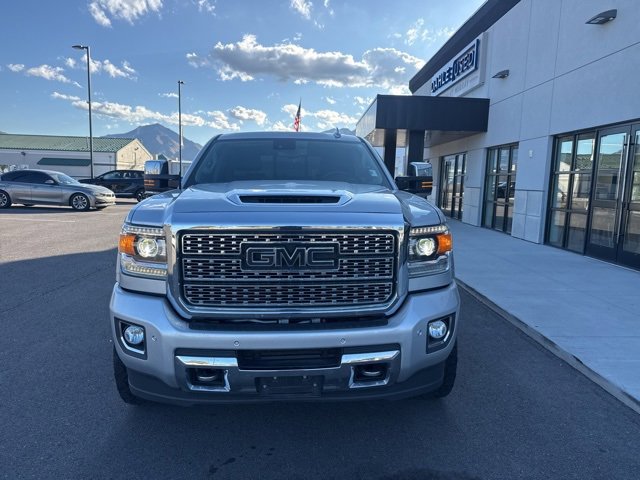 Used 2019 GMC Sierra 3500 Denali w/ Duramax Plus Package image 2