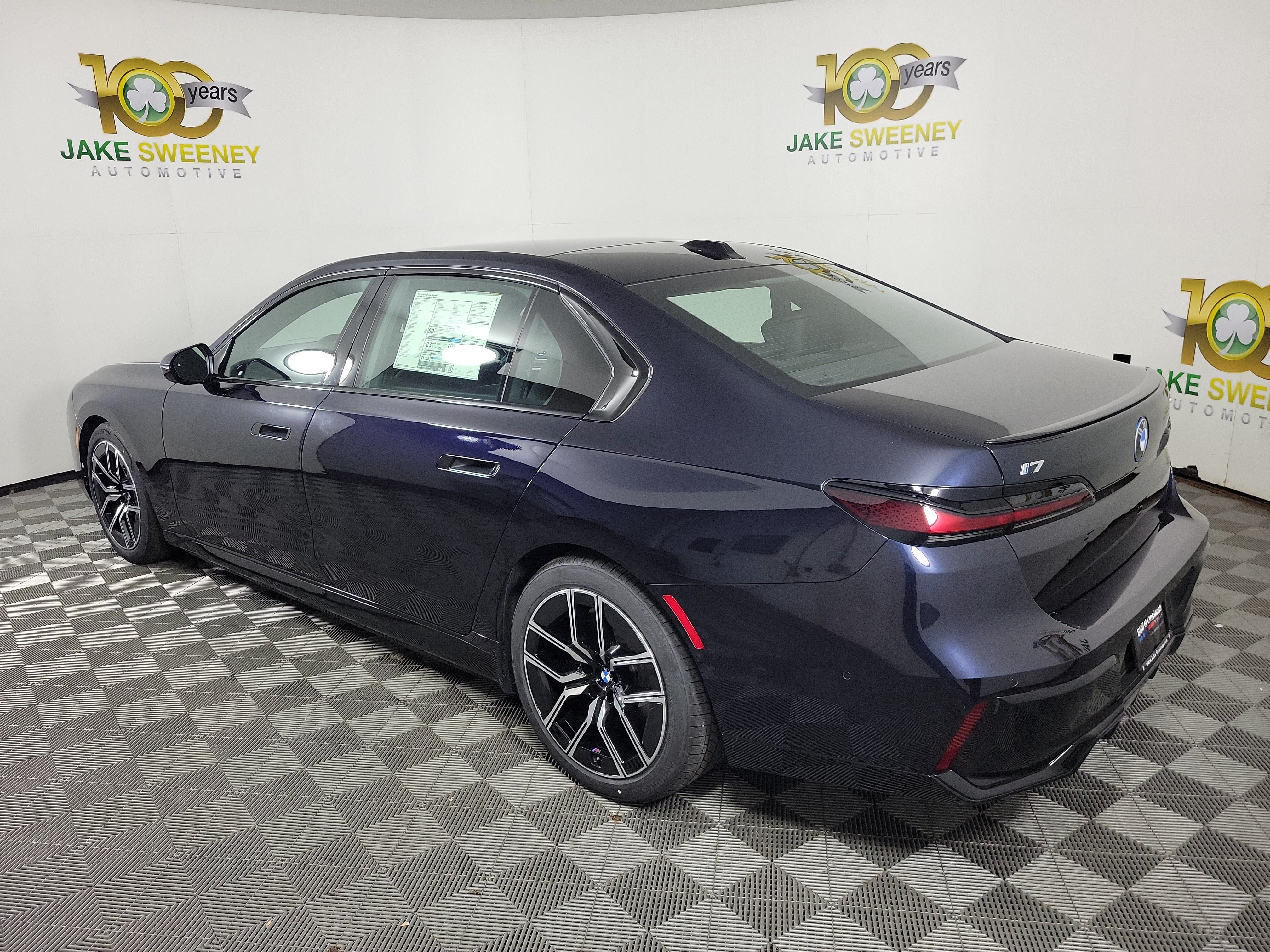 New 2026 BMW i7 xDrive60 w/ Premium Package AWD/4WD image 5