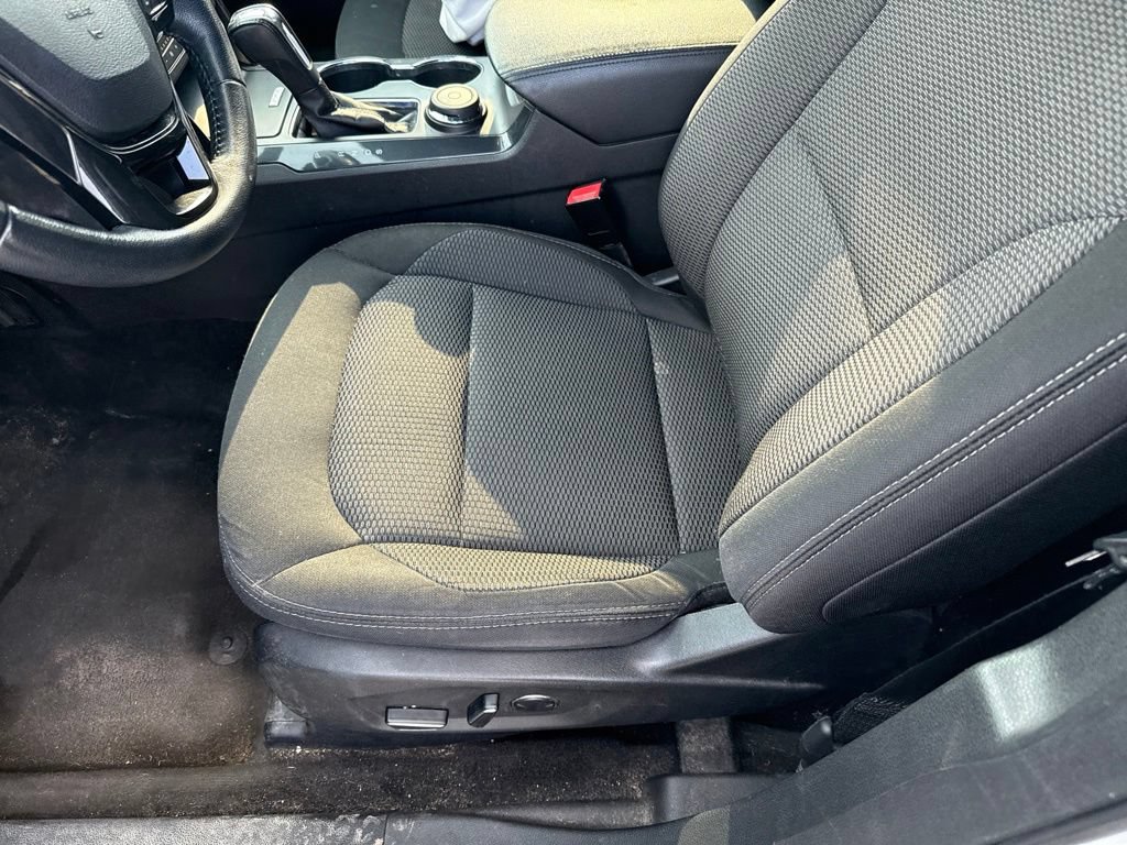 Used 2017 Ford Explorer XLT AWD/4WD image 10