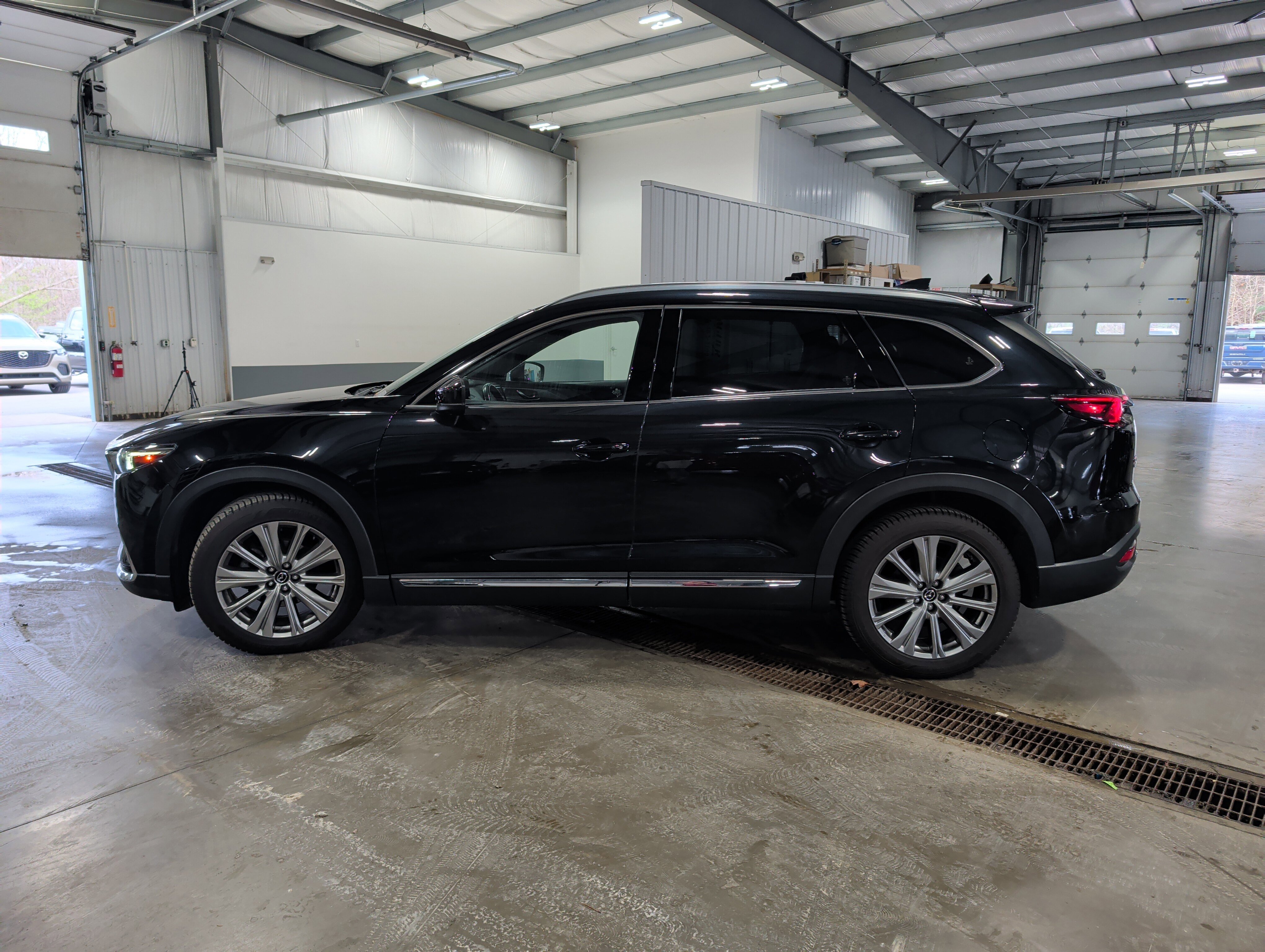 Used 2022 MAZDA CX-9 Signature image 5