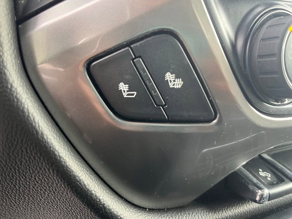 Used 2018 Chevrolet Silverado 1500 LT w/ LT Plus Package AWD/4WD image 16