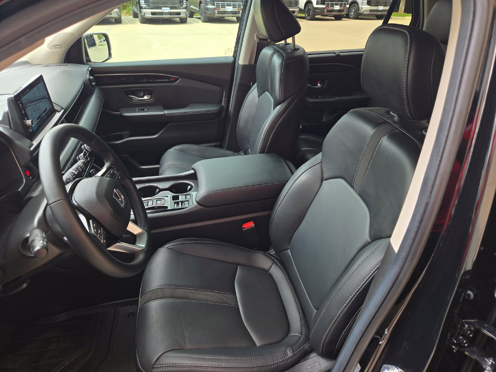 Used 2025 Honda Pilot Touring image 25