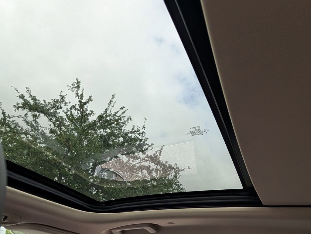 Certified 2022 Lincoln Nautilus Reserve w/ Equipment Group 201A image 15