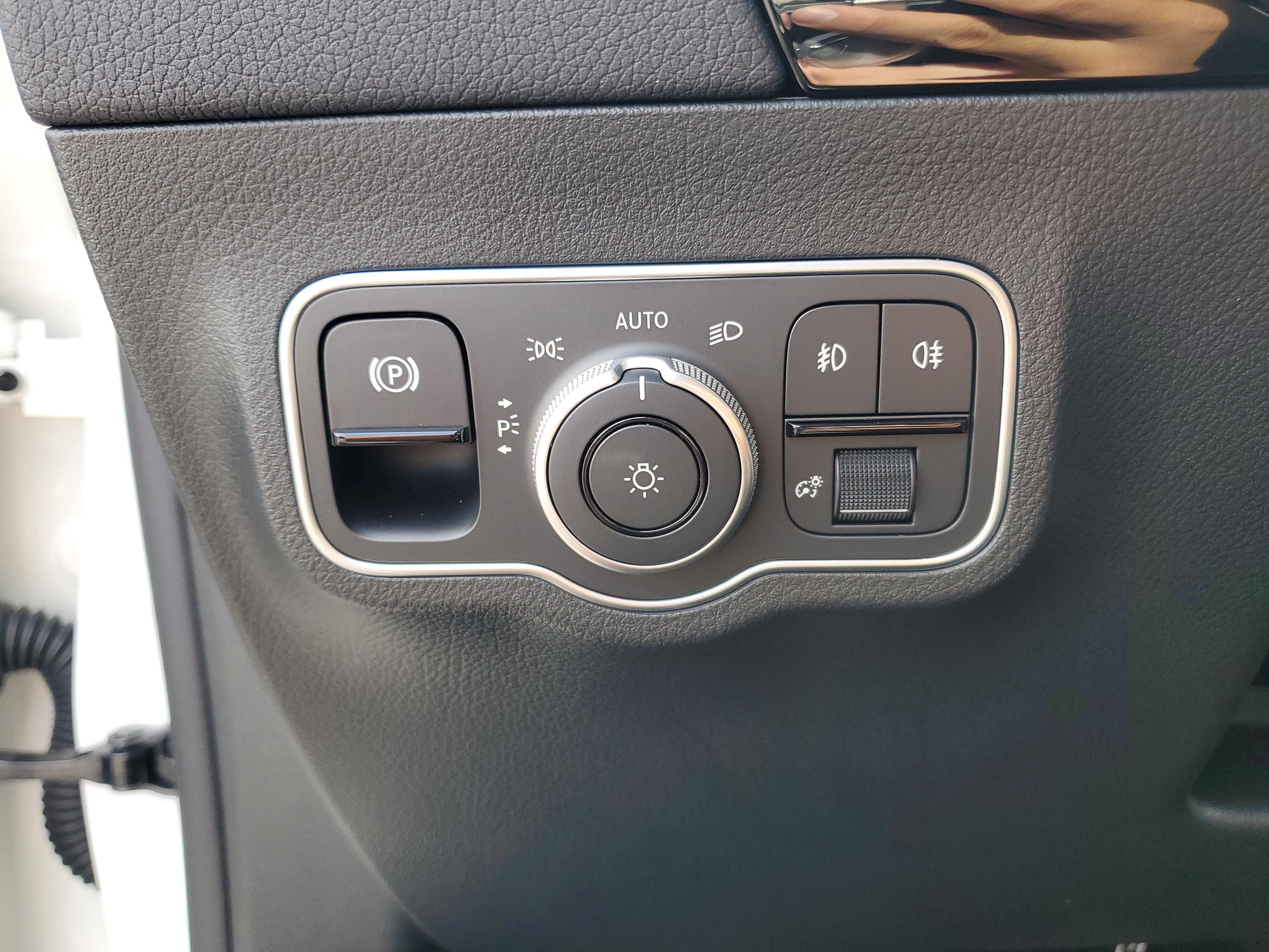 Certified 2025 Mercedes-Benz GLA 250 image 35