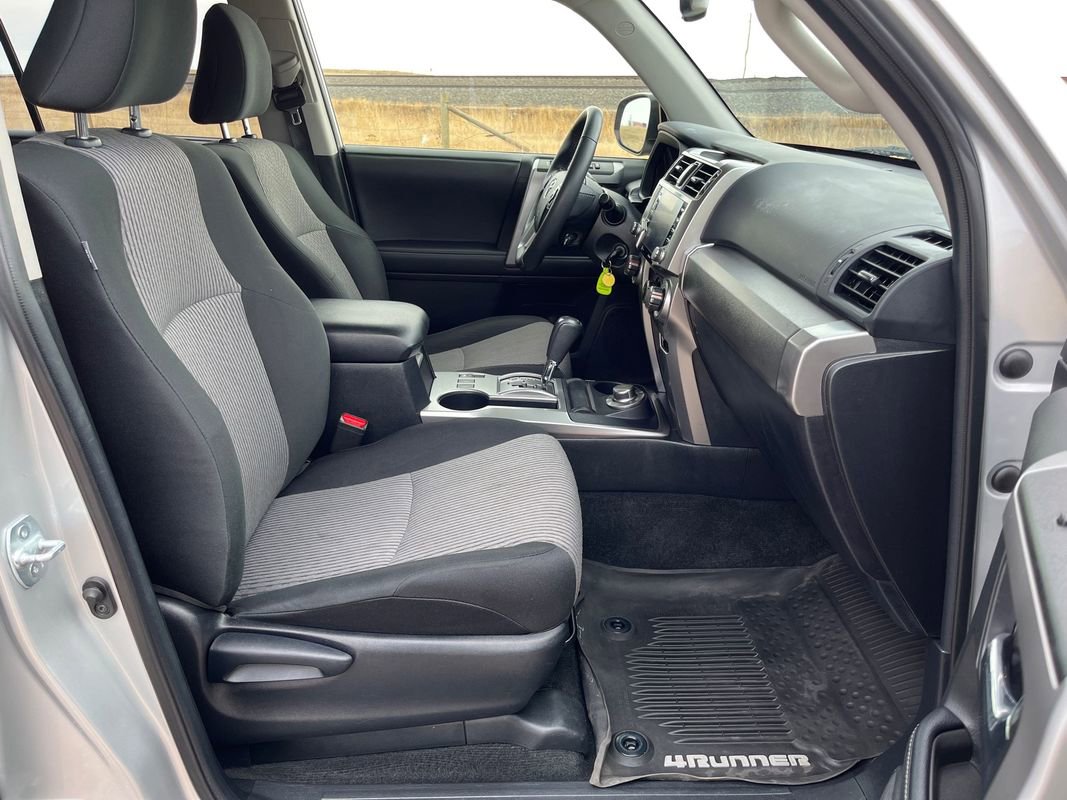 Used 2020 Toyota 4Runner SR5 image 21