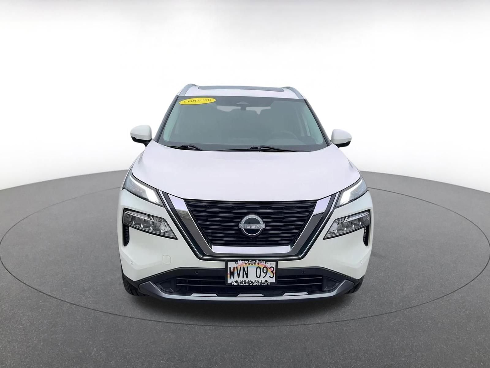 Used 2023 Nissan Rogue SL w/ SL Premium Package image 4