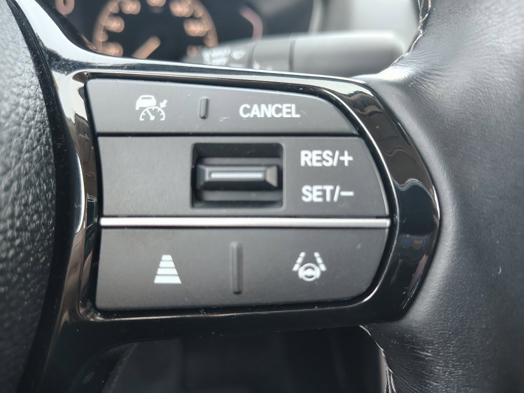 Used 2022 Honda Civic EX image 9