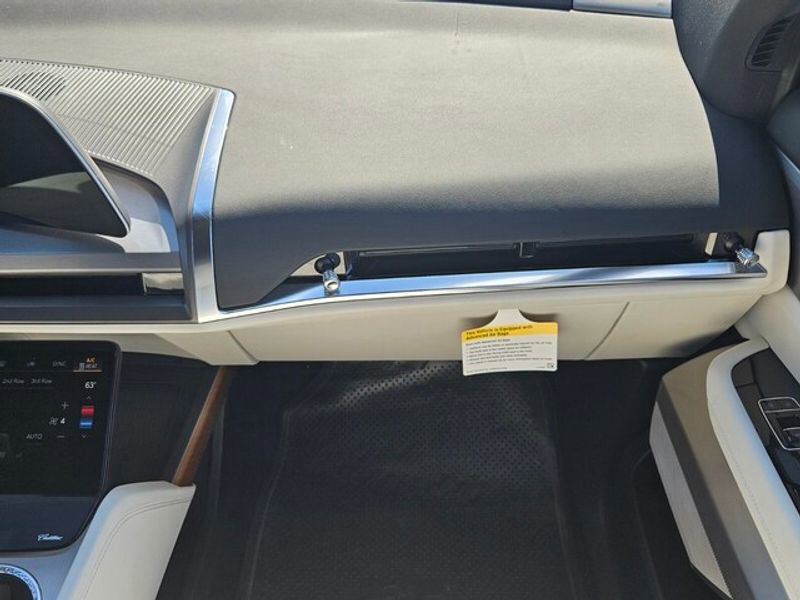 New 2026 Cadillac Vistiq Luxury image 20