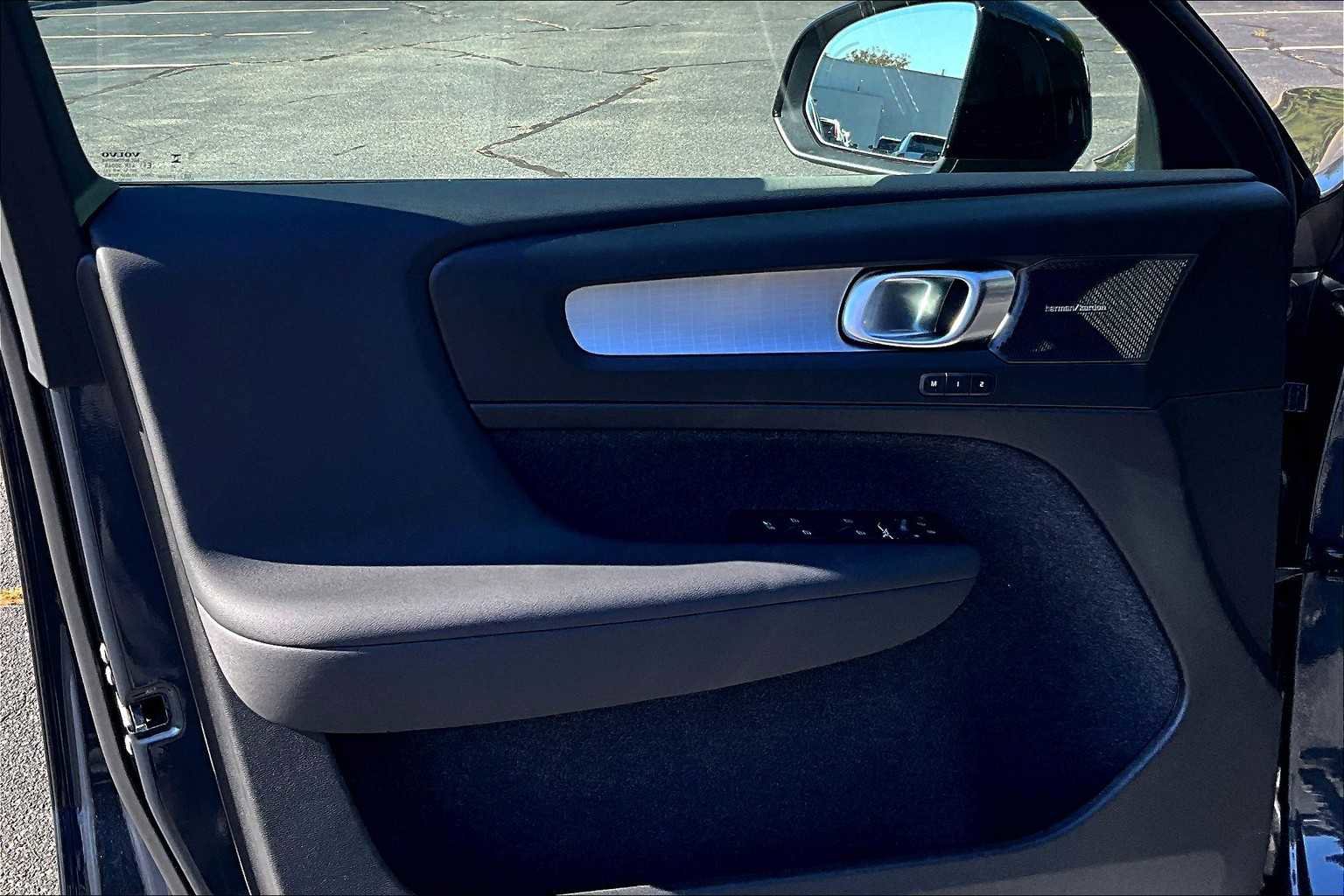 New 2026 Volvo XC40 B5 Ultra w/ Protection Package Premier image 11