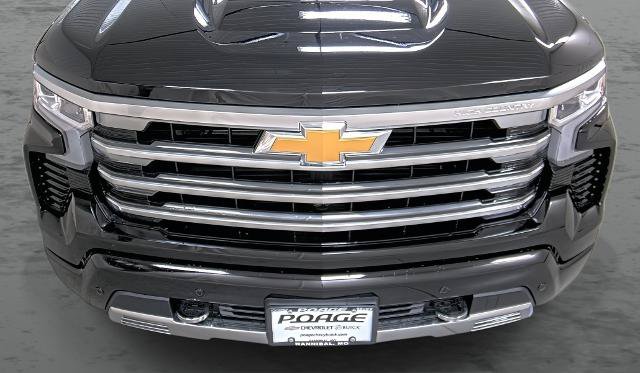New 2026 Chevrolet Silverado 1500 High Country w/ High Country Premium Package AWD/4WD image 16
