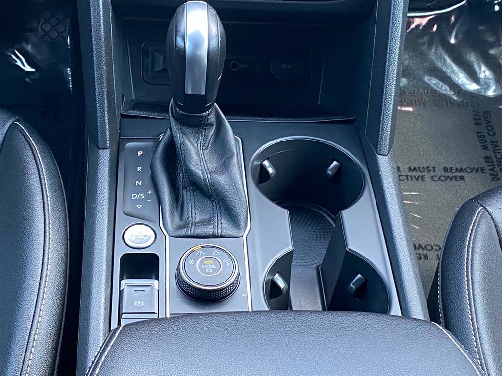 Used 2020 Volkswagen Atlas Cross Sport SE w/ Panoramic Sunroof Package image 11