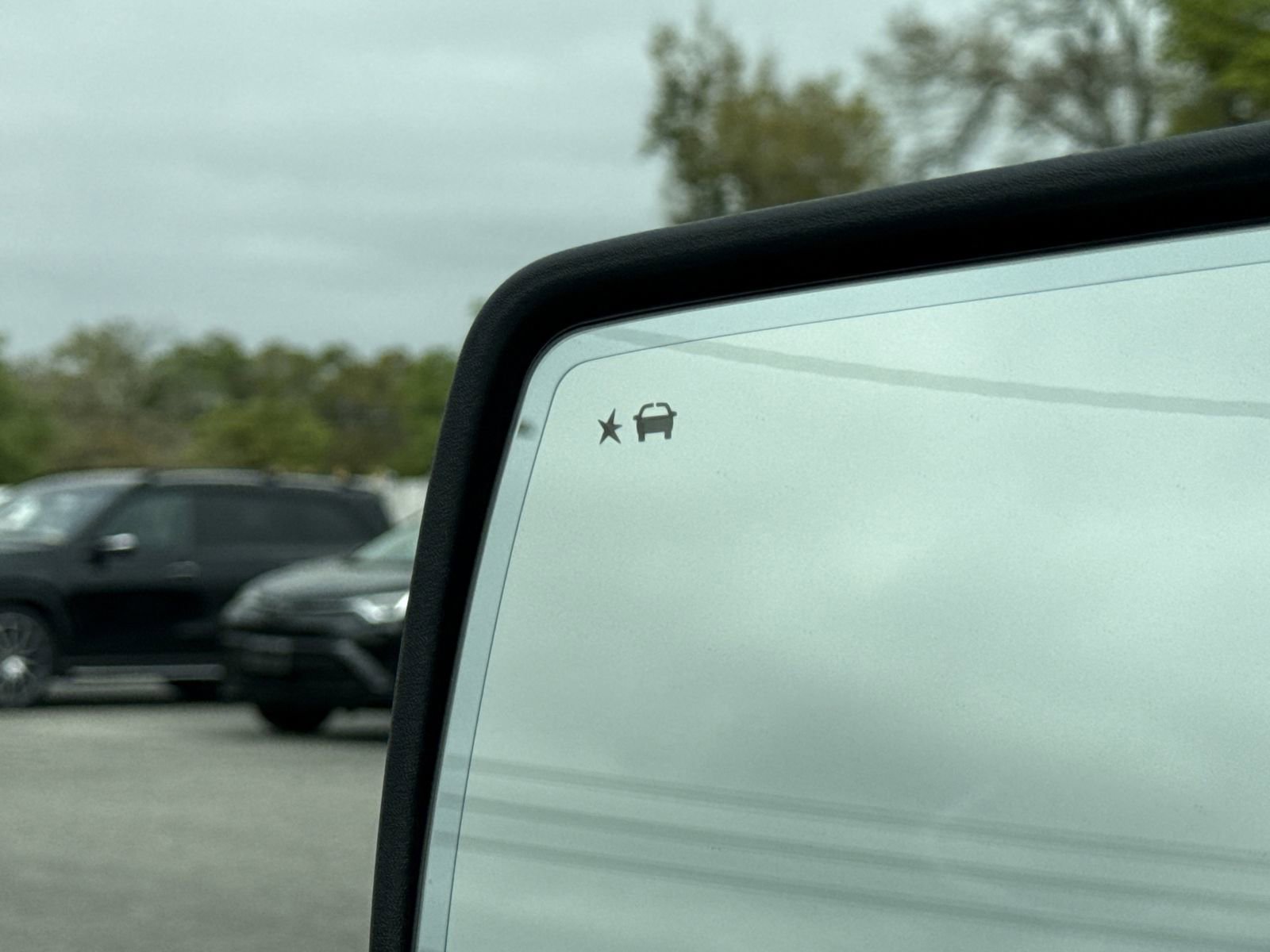 Used 2021 Chevrolet Silverado 1500 LTZ w/ LTZ Premium Package image 37