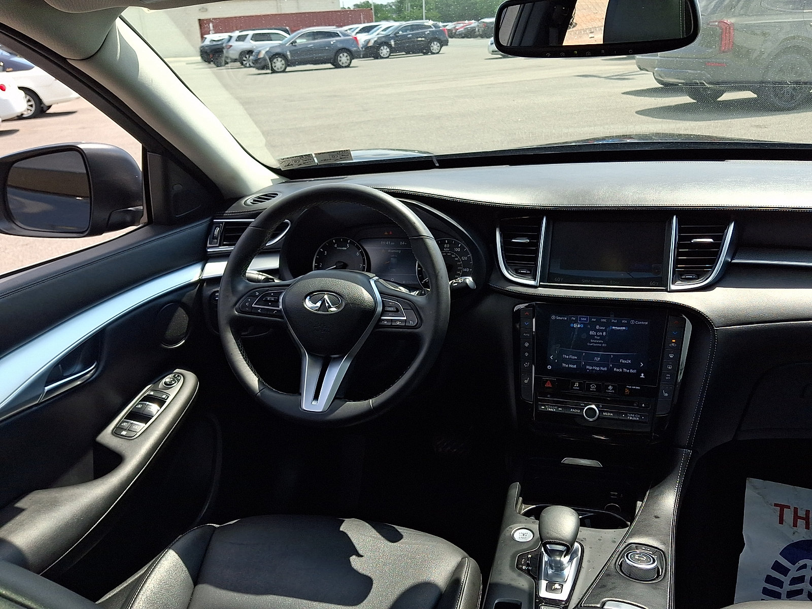Used 2019 INFINITI QX50 Luxe w/ Navigation Package AWD/4WD image 13