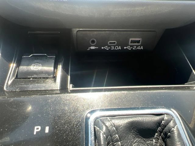 Used 2025 Subaru Outback Onyx Edition AWD/4WD image 13