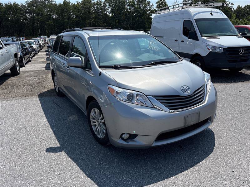 Used 2014 Toyota Sienna XLE