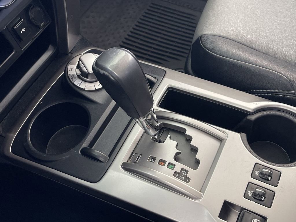 Used 2022 Toyota 4Runner SR5 Premium w/ Moonroof Package AWD/4WD image 16