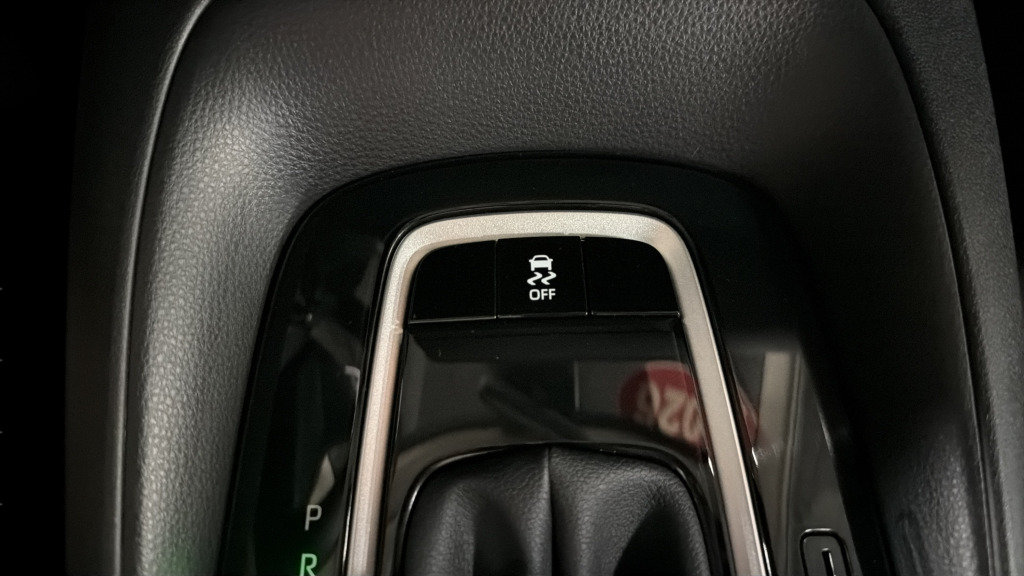 Used 2026 Toyota Corolla LE FWD image 29