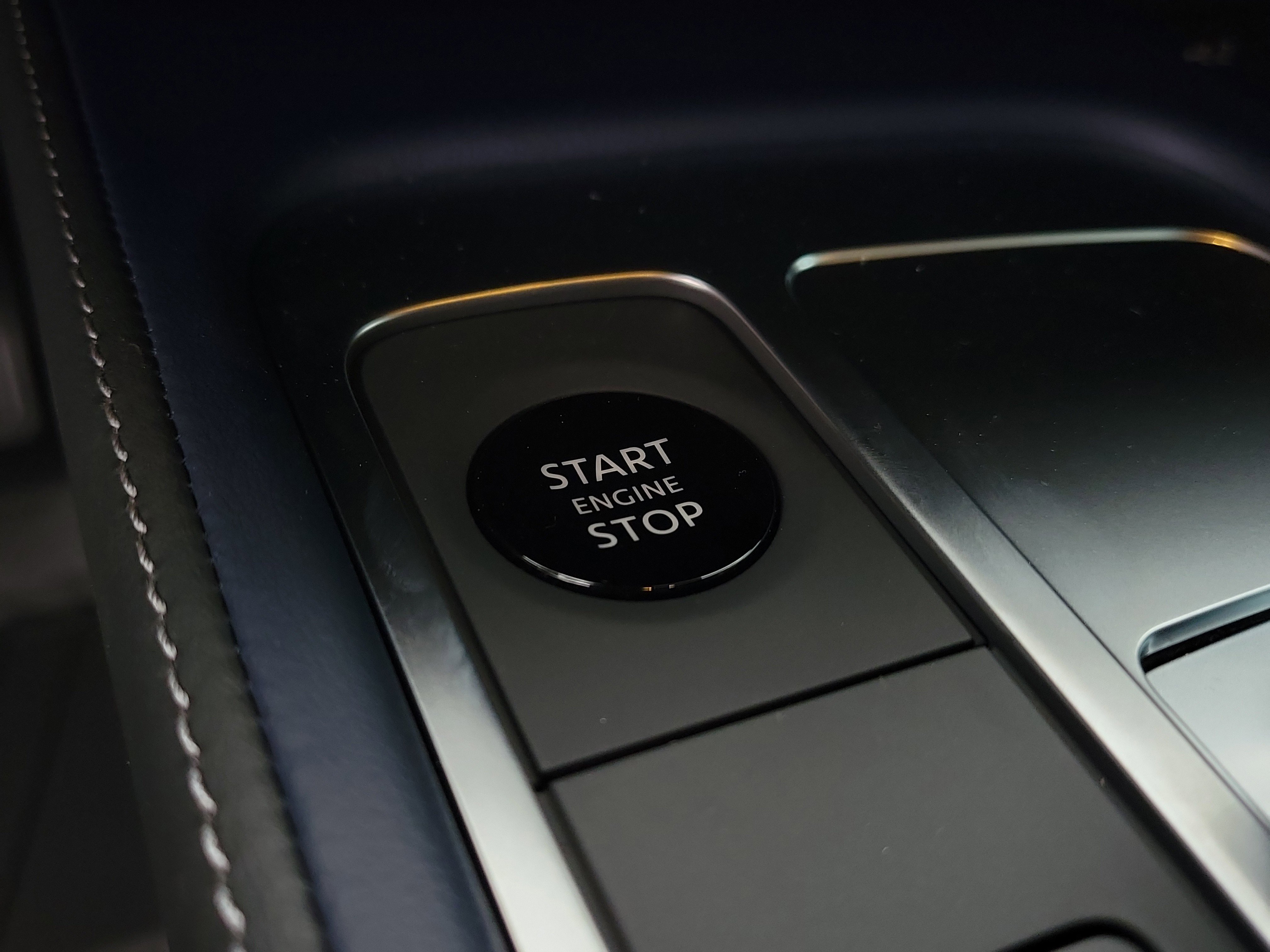 New 2026 INFINITI QX60 Sport w/ Dark Cargo Package image 18