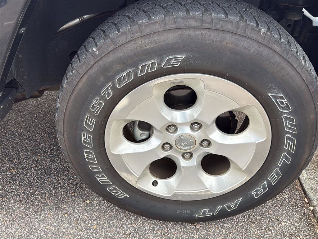 Used 2014 Jeep Wrangler Unlimited Sahara w/ Max Tow Package image 24