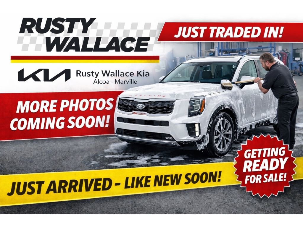 Used 2015 Kia Sorento LX image 2