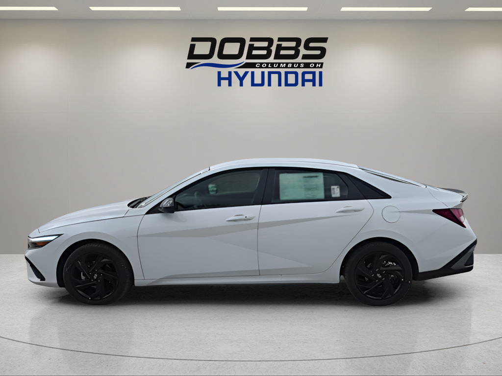 Certified 2026 Hyundai Elantra Sport FWD image 2