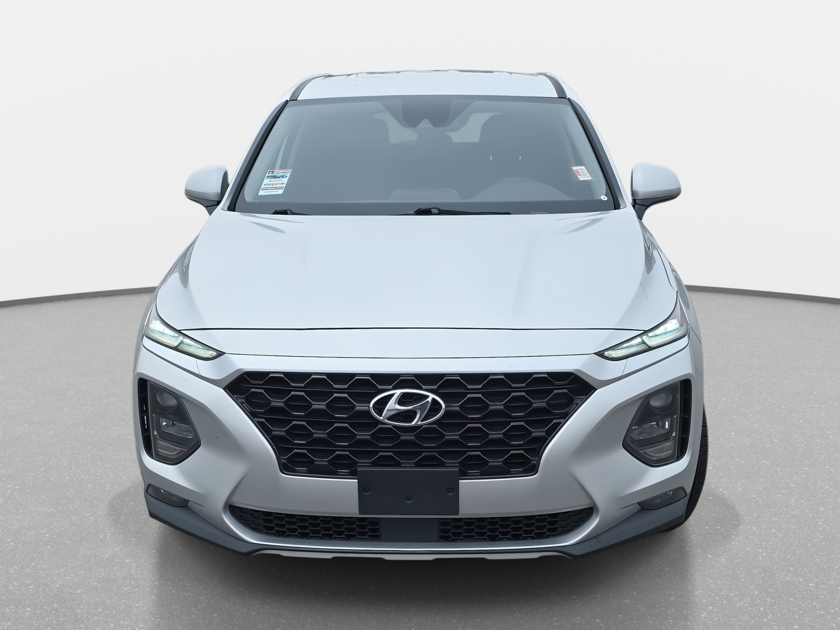 Used 2019 Hyundai Santa Fe SEL image 2