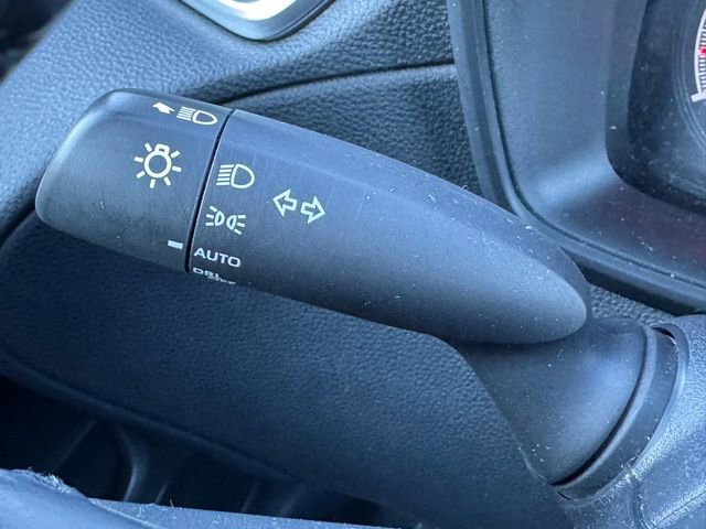 Certified 2022 Toyota Corolla Cross LE image 25