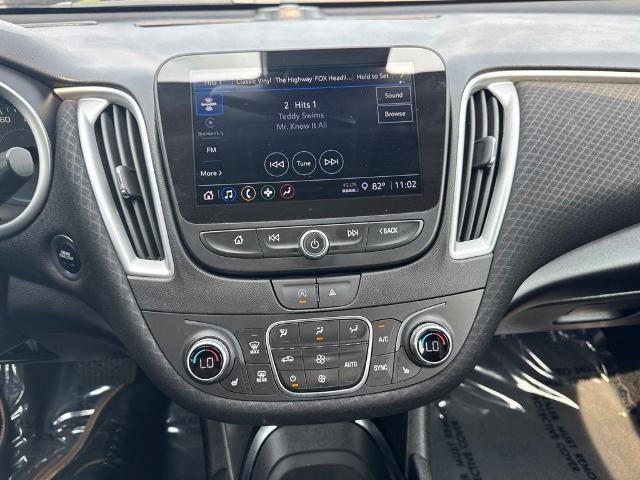 Used 2024 Chevrolet Malibu LT FWD image 21