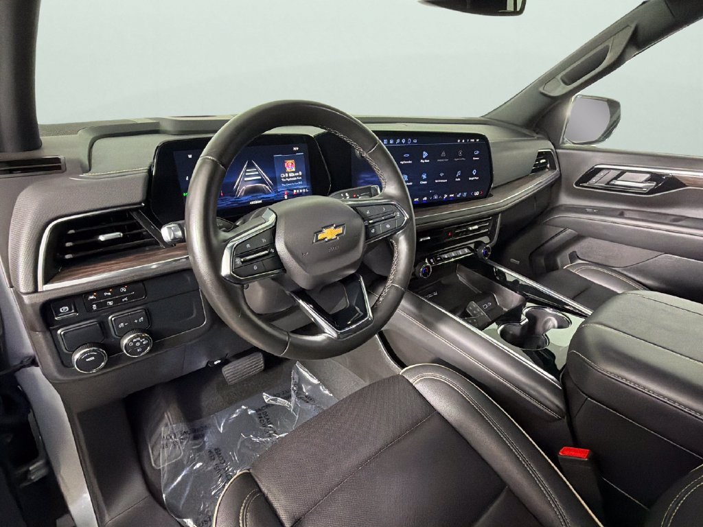 Certified 2025 Chevrolet Suburban Premier RWD image 19
