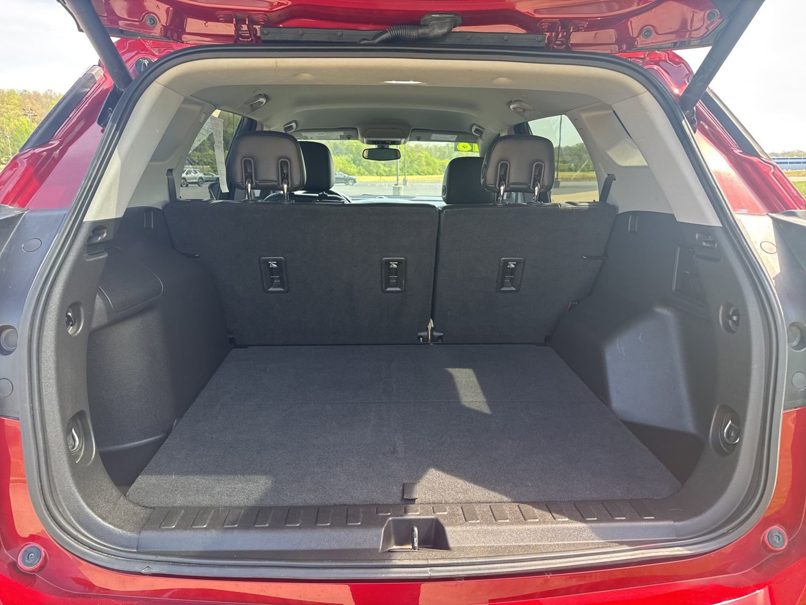 Used 2019 GMC Terrain SLT w/ Preferred Package image 11