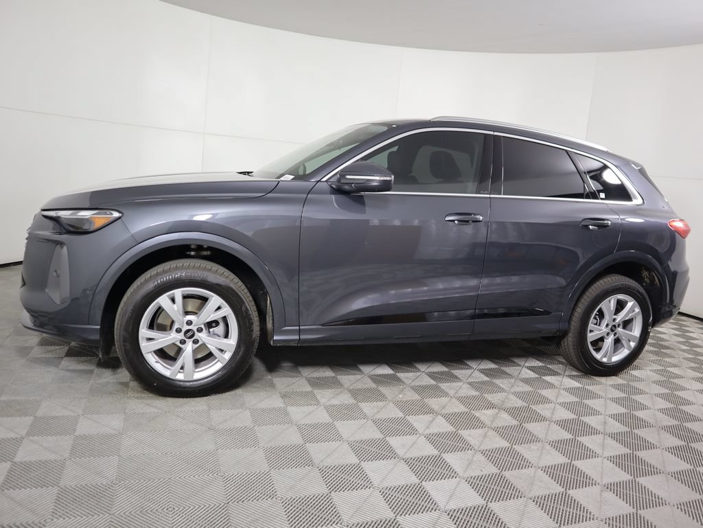 Used 2025 Audi Q5 Premium w/ Convenience Package AWD/4WD image 8