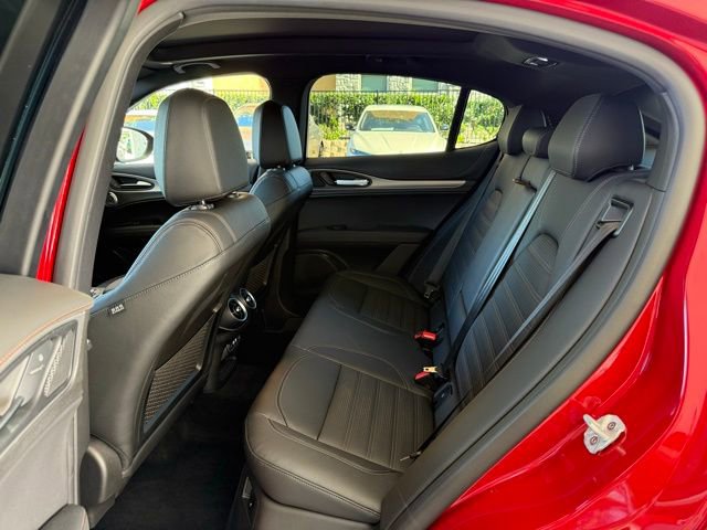 New 2025 Alfa Romeo Stelvio Sprint image 10