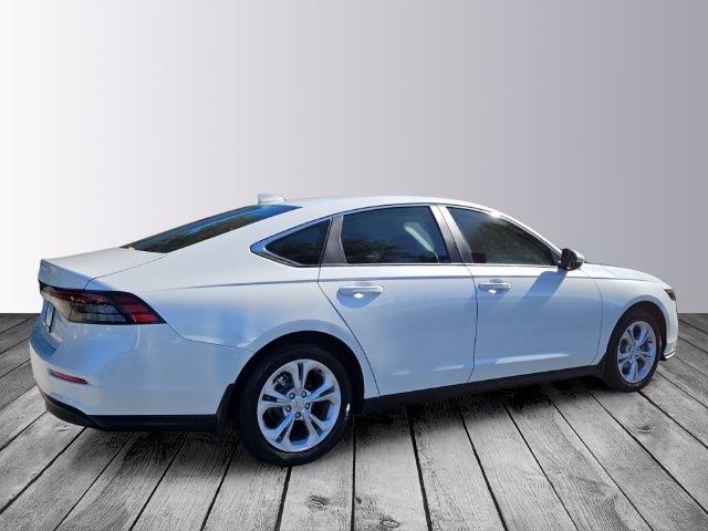 Certified 2025 Honda Accord LX image 5