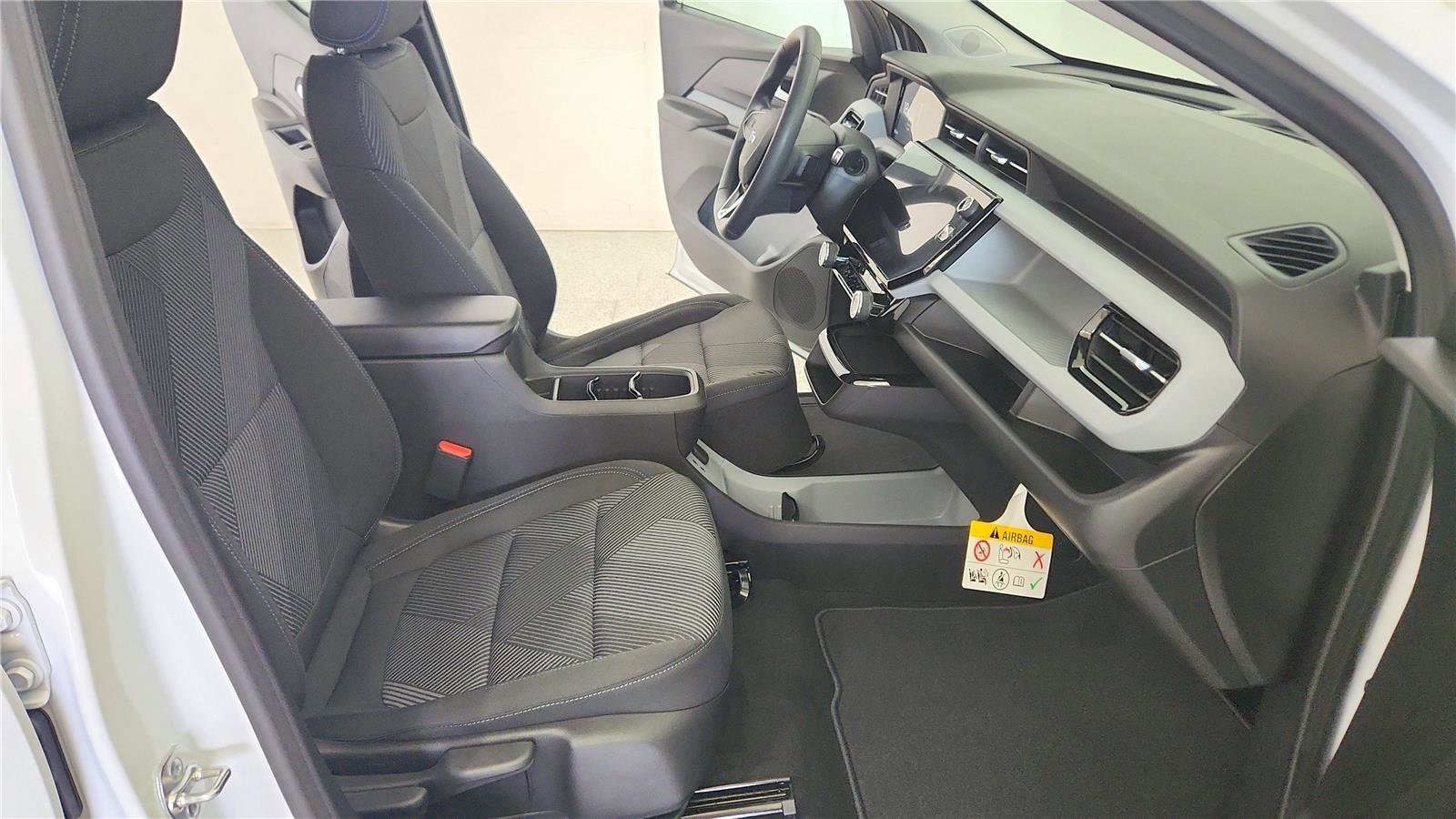 New 2027 Chevrolet Bolt LT FWD image 26