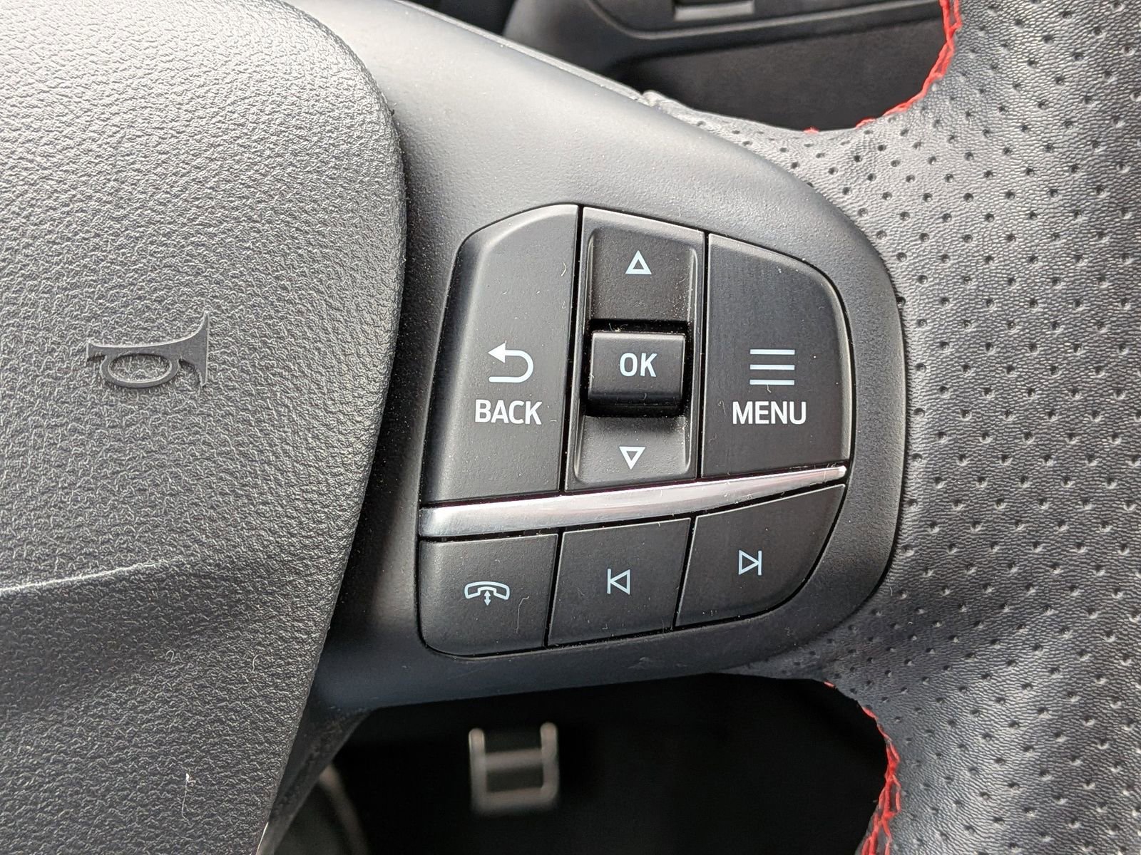 Certified 2023 Ford Escape ST-Line Select w/ Tech Pack #2 image 29