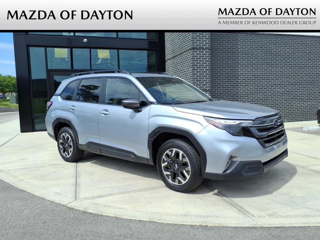 Used 2025 Subaru Forester Premium AWD/4WD image 1