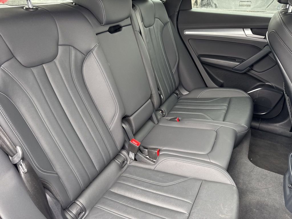Used 2025 Audi Q5 2.0T Premium image 10