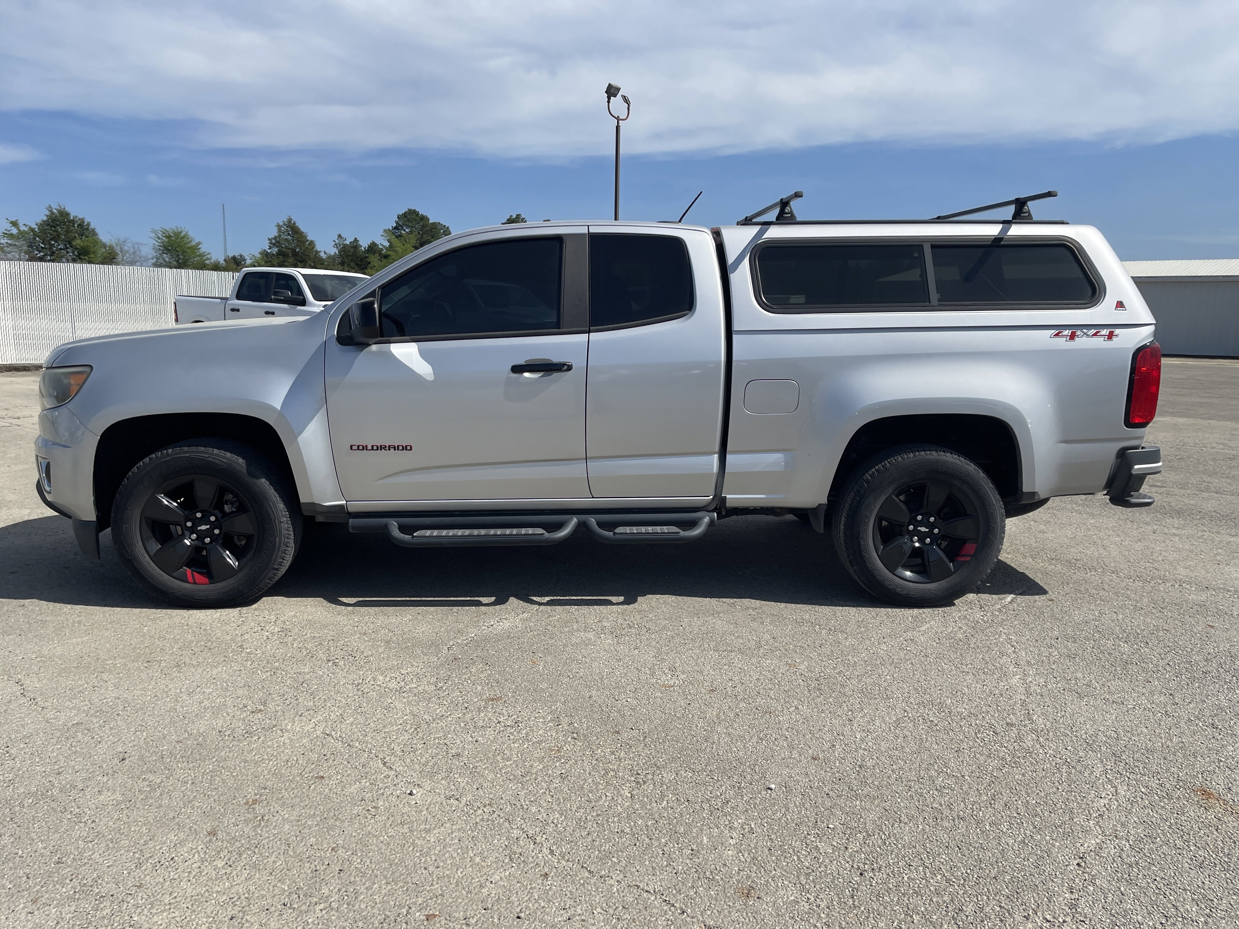 Used 2018 Chevrolet Colorado LT w/ Redline Special Edition image 7