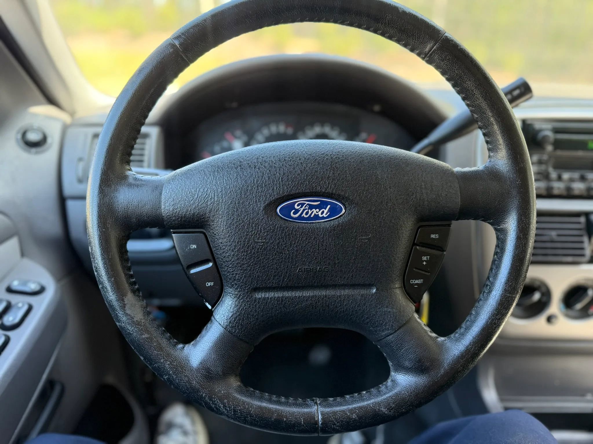 Used 2005 Ford Explorer Sport XLT image 25