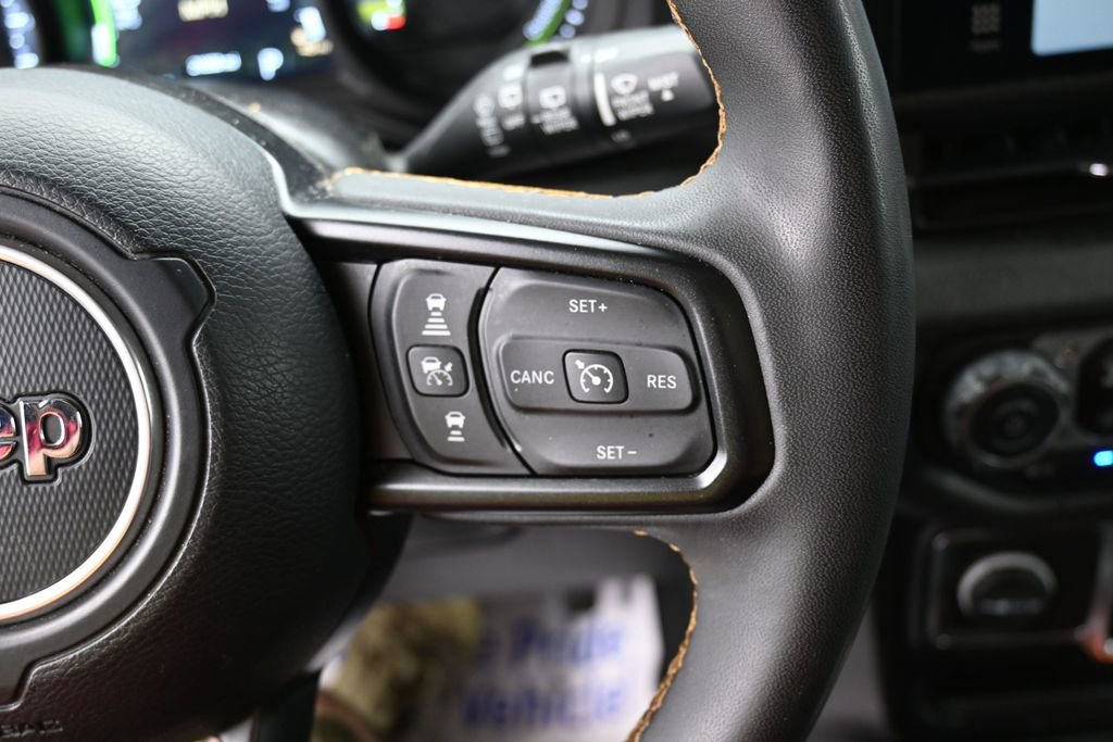 Used 2024 Jeep Wrangler Unlimited w/ Convenience Group AWD/4WD image 20
