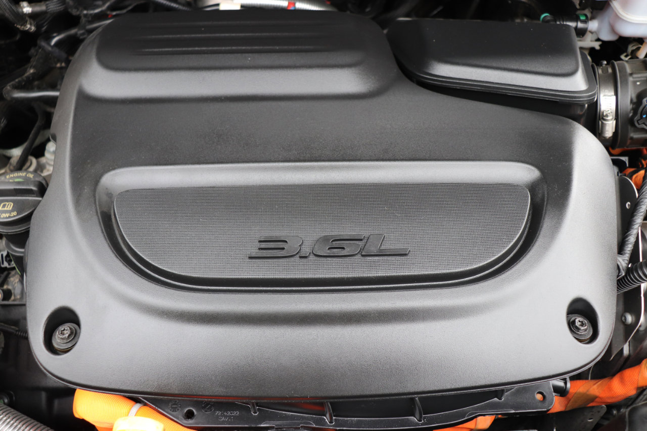 Used 2024 Chrysler Pacifica Limited image 57