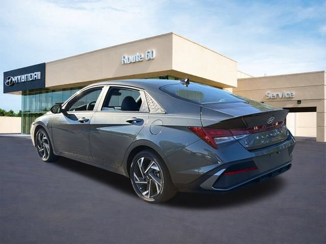 Certified 2025 Hyundai Elantra SEL FWD image 5