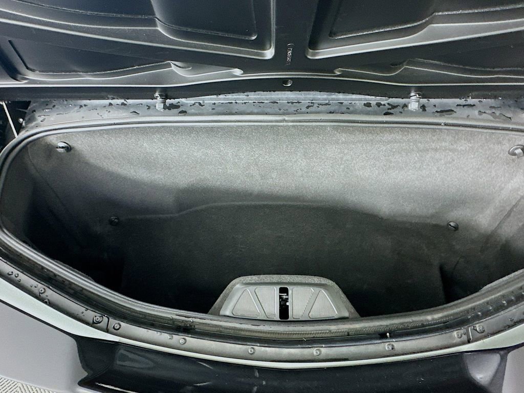 Used 2024 Chevrolet Corvette Stingray Convertible w/ Z51 Performance Package image 30