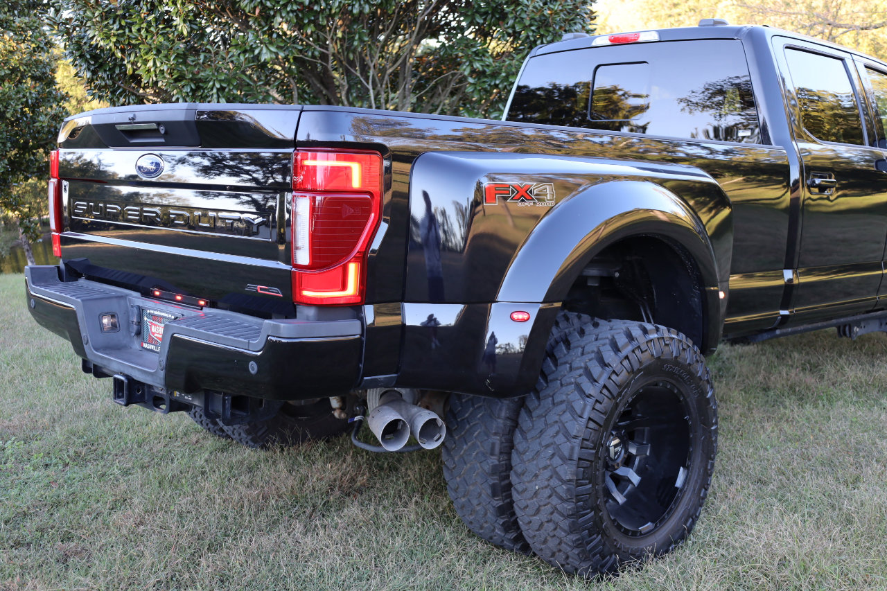 Used 2021 Ford F350 Lariat w/ Lariat Ultimate Package image 11